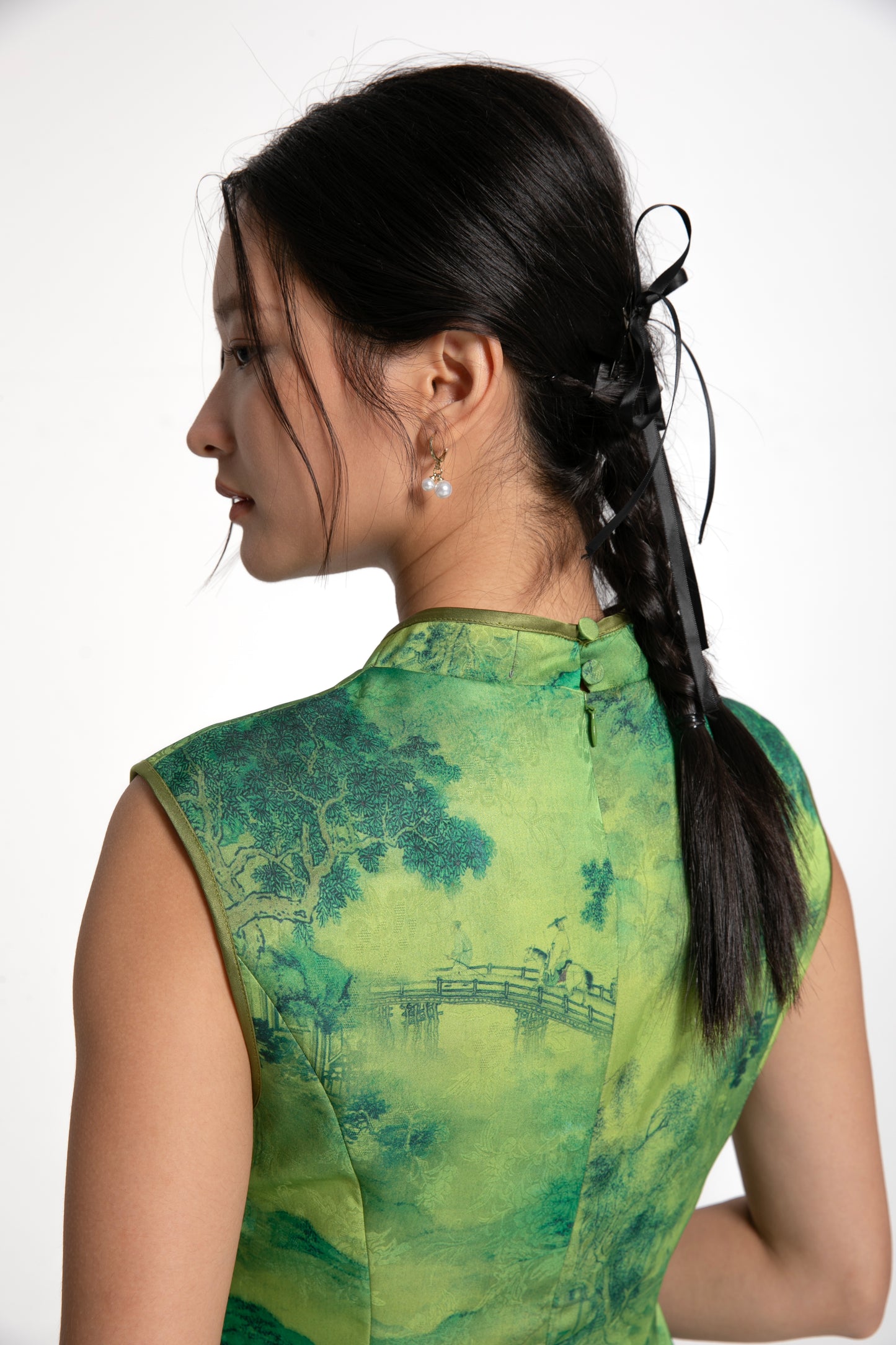 Embroidered Watercolour New Chinese Style Suit