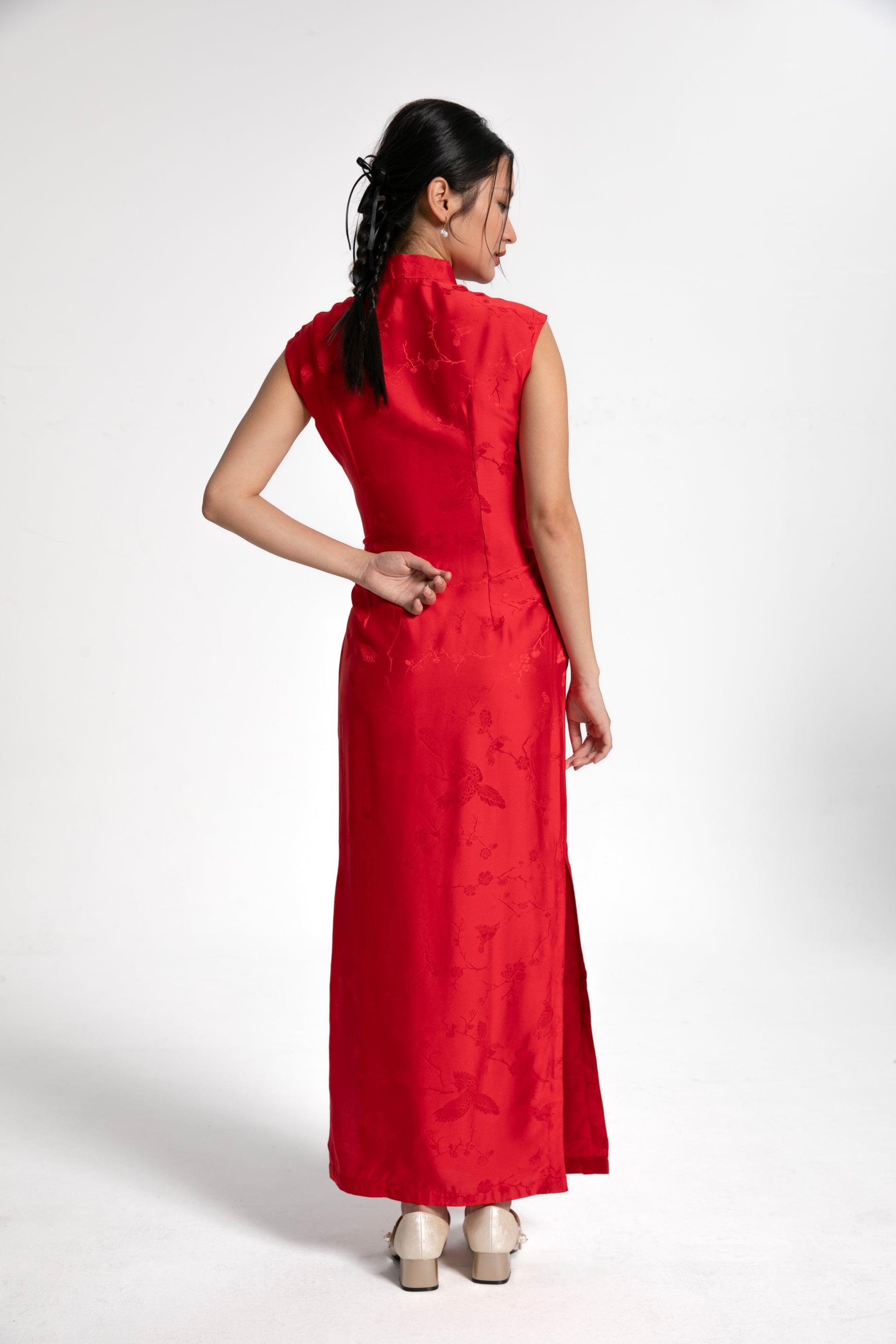 Red Mulberry Silk Cheongsam / Qipao
