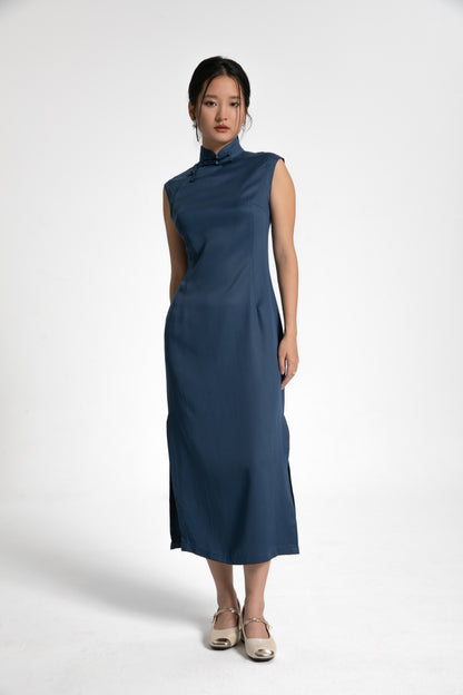 Blue Sleeveless Cheongsam / Qipao Dress
