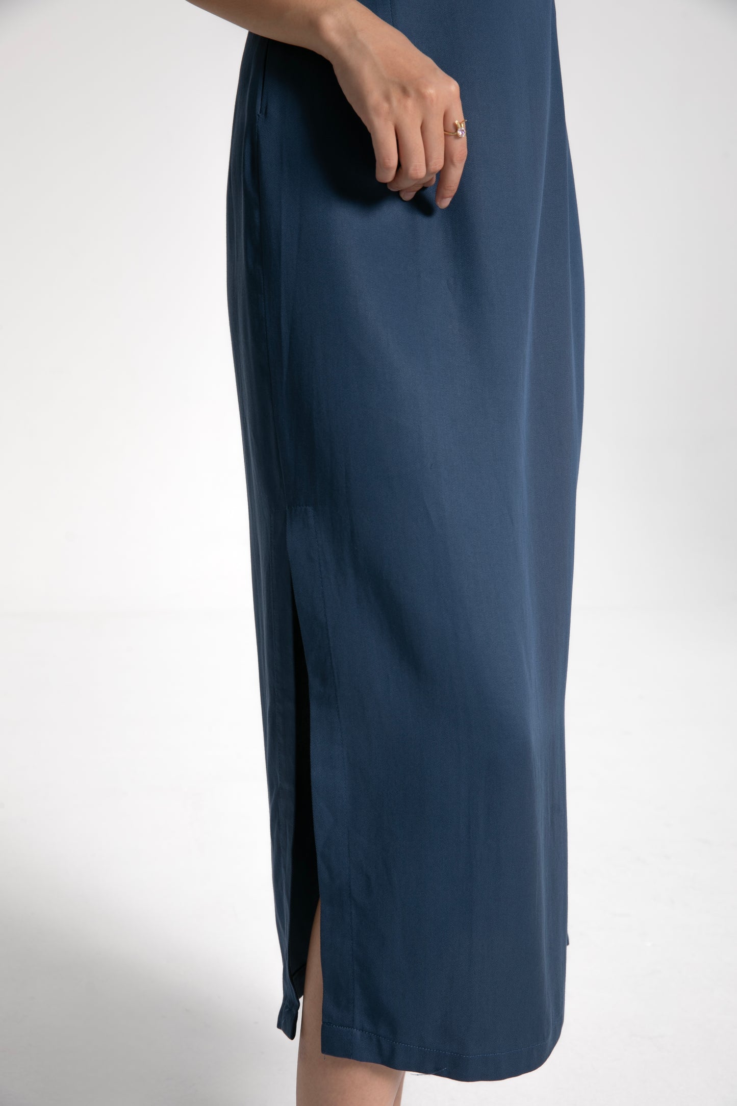 Blue Sleeveless Cheongsam / Qipao Dress